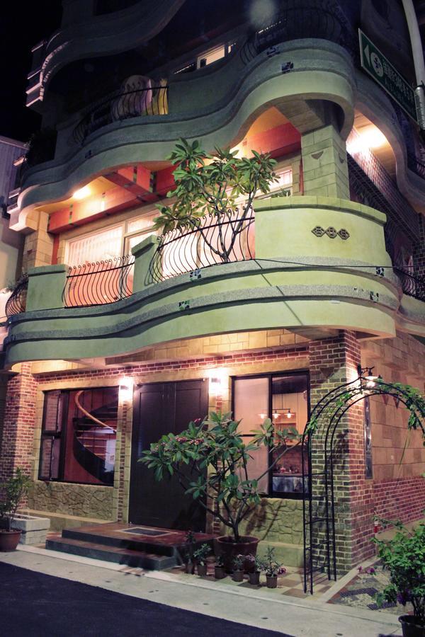 Red Roof B&B Taitung Экстерьер фото